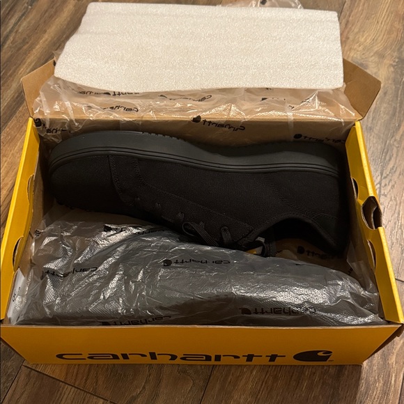 Brand new carhartt composite toe sneakers - Picture 4 of 4